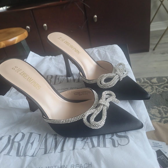 Dream Pairs Black Satin Heels with Rhinestone Bow High HE - Picture 1 of 9